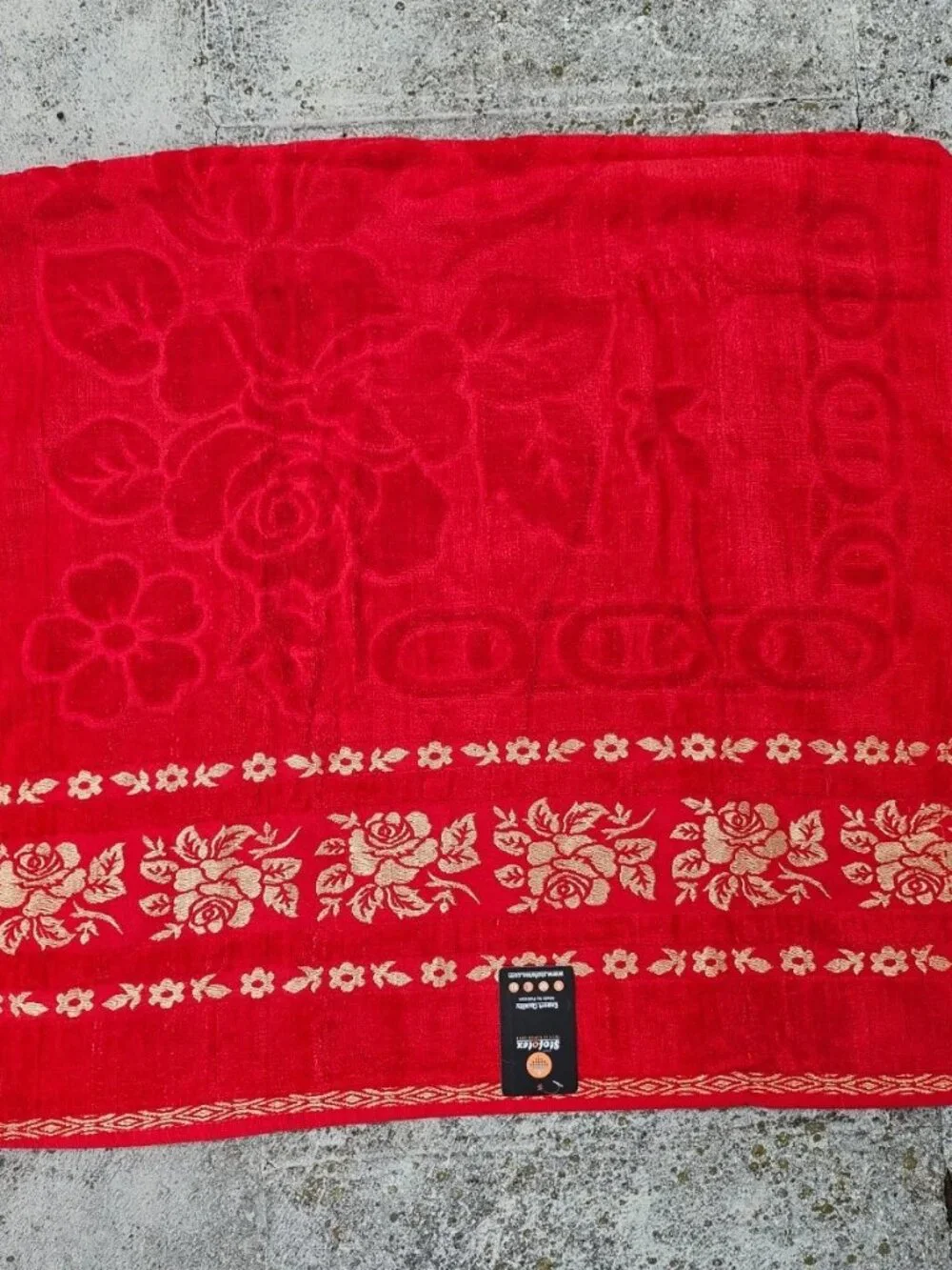 Luxury Towel Red Cotton Bath Towel Embriodered Long Towel Cotton NWT